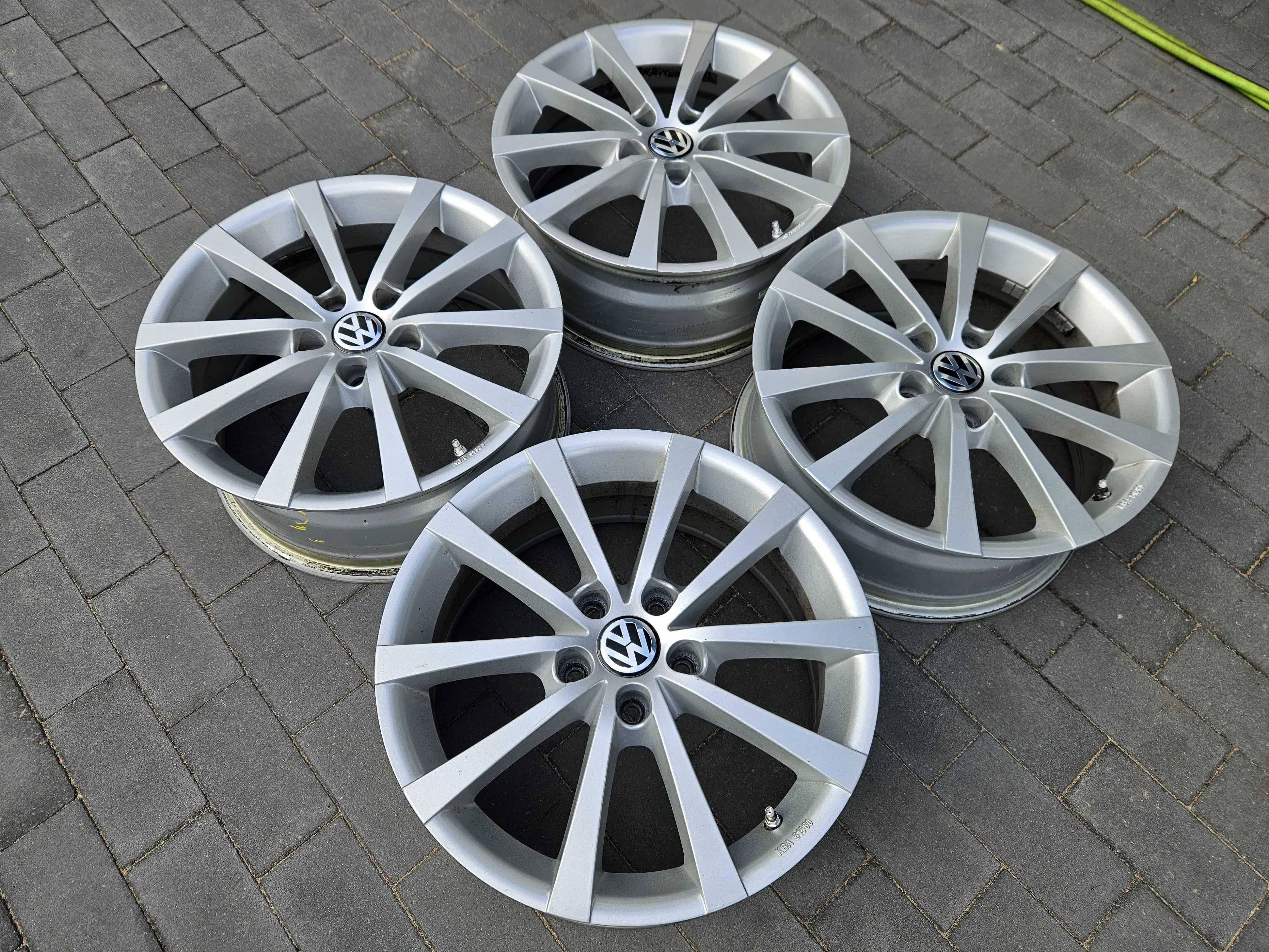 Alufelgi 17" VW Golf VII Passat b6 b7 b8 cc Touran Caddy Tiguan 5x112