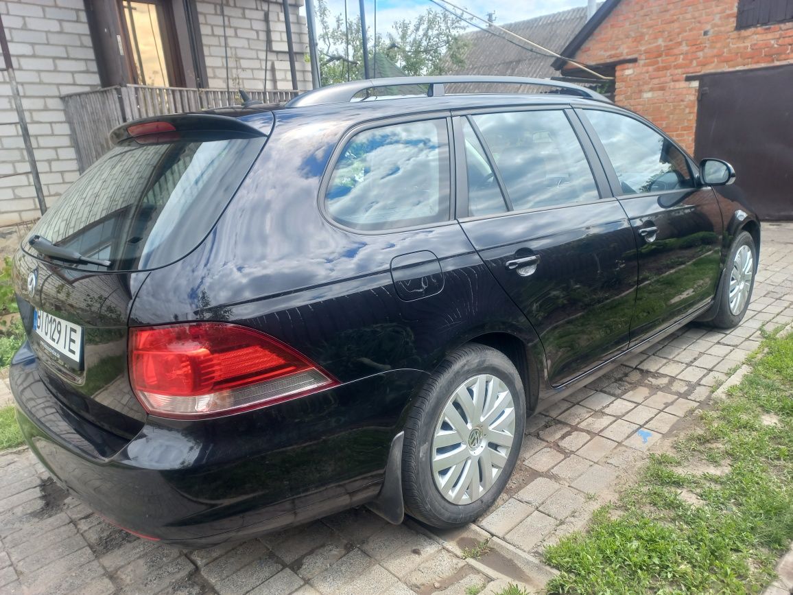 Volkswagen Golf 1.6 TDI 2011 р.в.