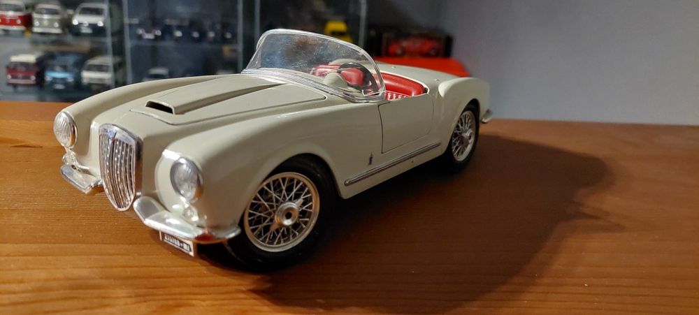 Model 1:18 Lancia Aurelia Bburago