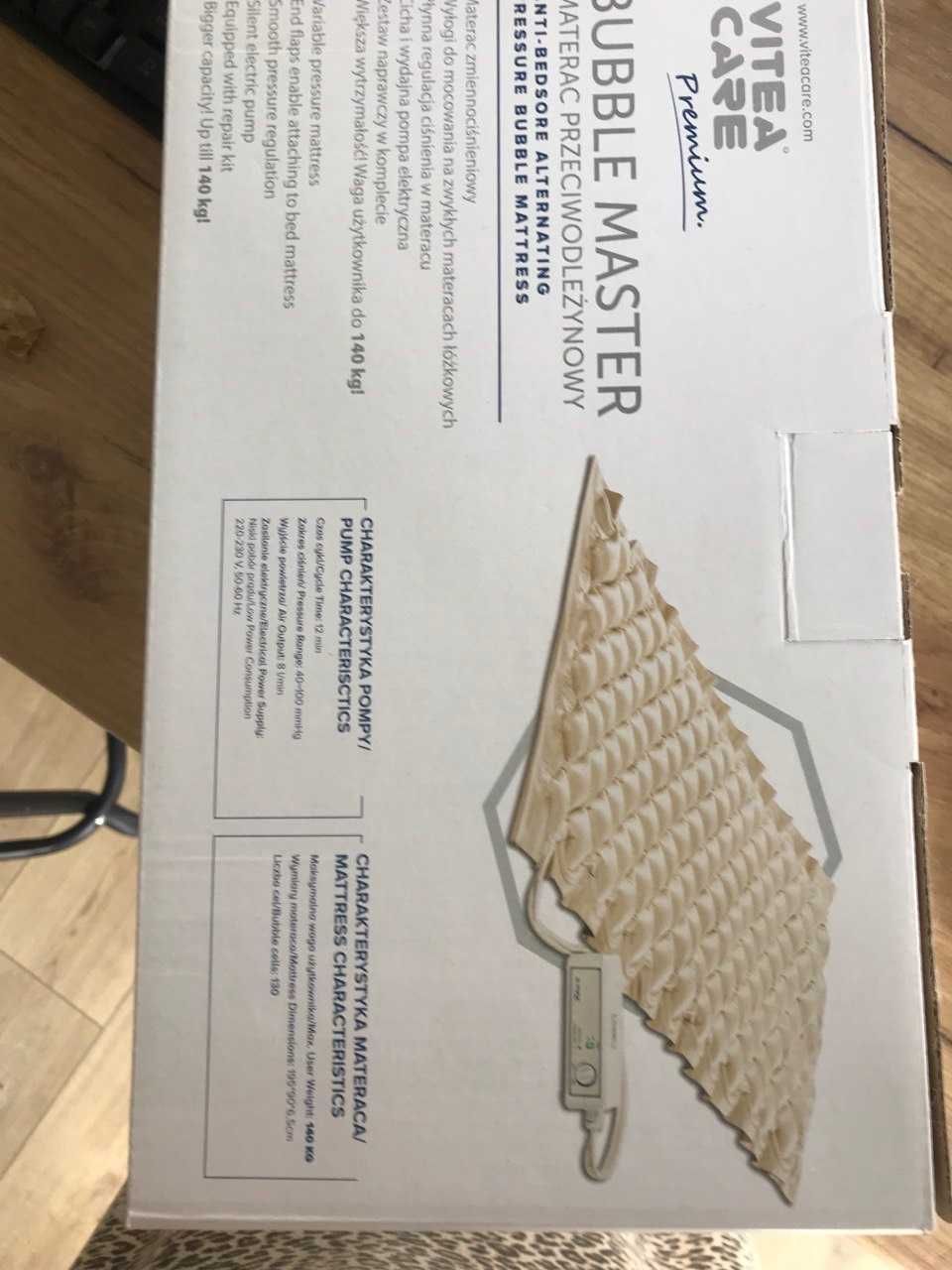 Sprzedam cały materac przeciwodleżynowy