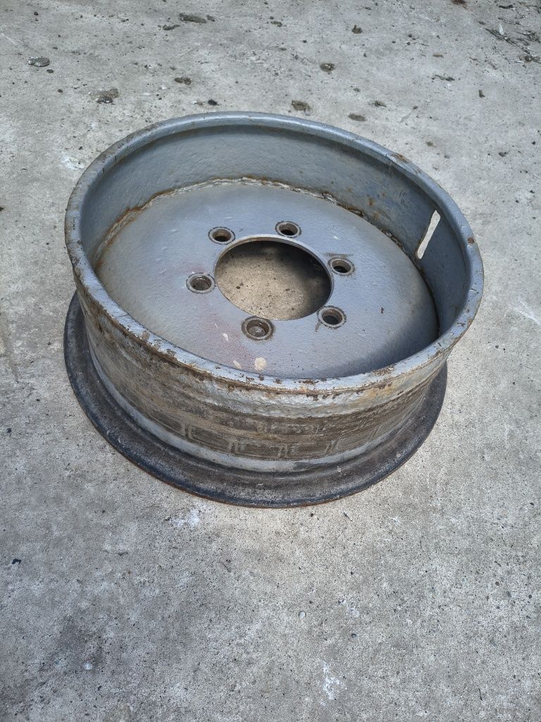 Felgi R20 do przyczepy D46 D47