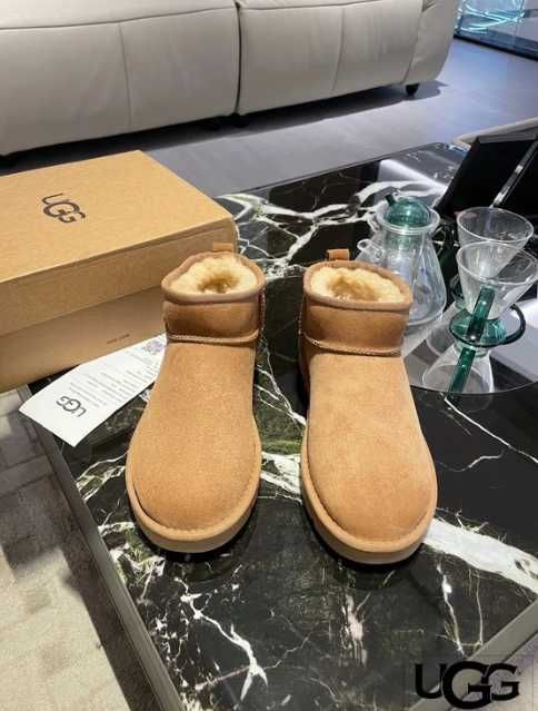 Botki UGG Classic Ultra Mini cienkie dno.37