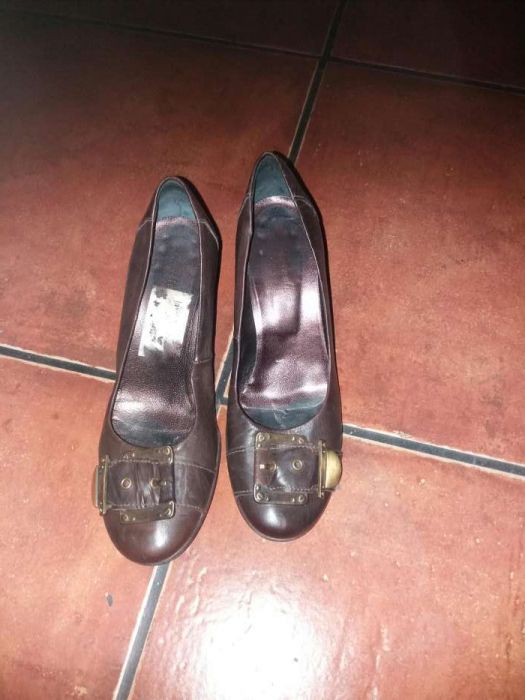 Sapatos senhora usado