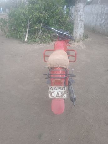 Мотоцикл Минск красный