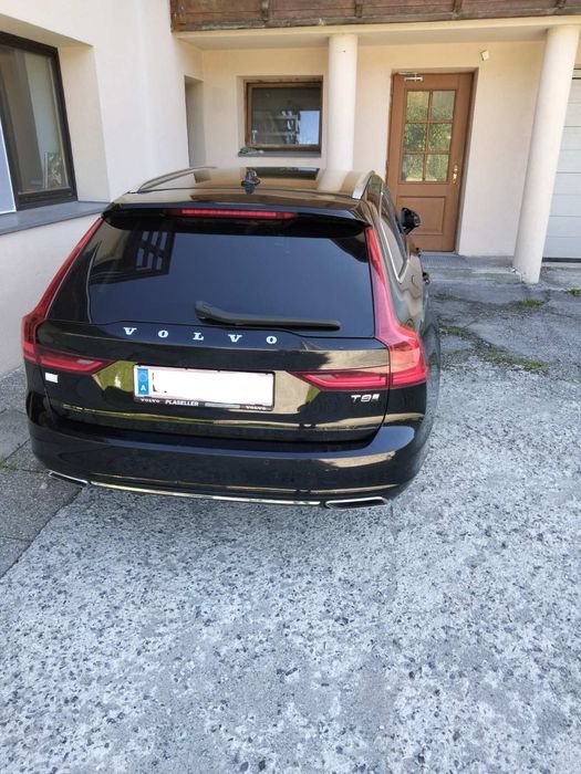 Продам VOLVO V90 T8 awd piug-in hybrid 2.0