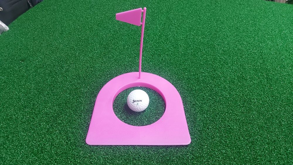 Dołek golfowy do domu na dywan do ćwiczeń.