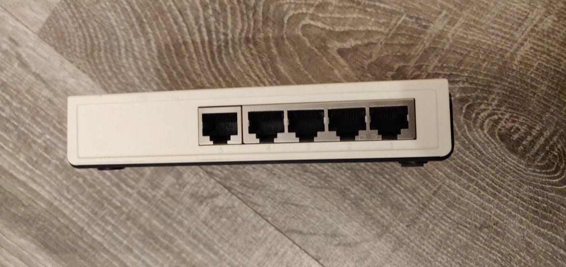 Router TP-LINK DG834G internet hub internetowy antena ethernet