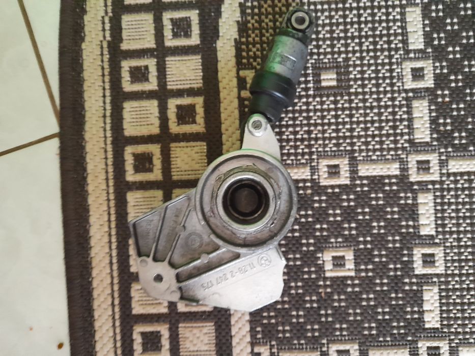 Кронштейн на bmw