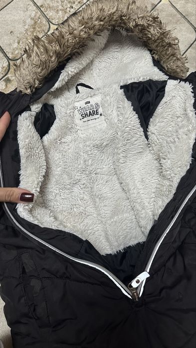 Зимовий комбінезон на дівчику