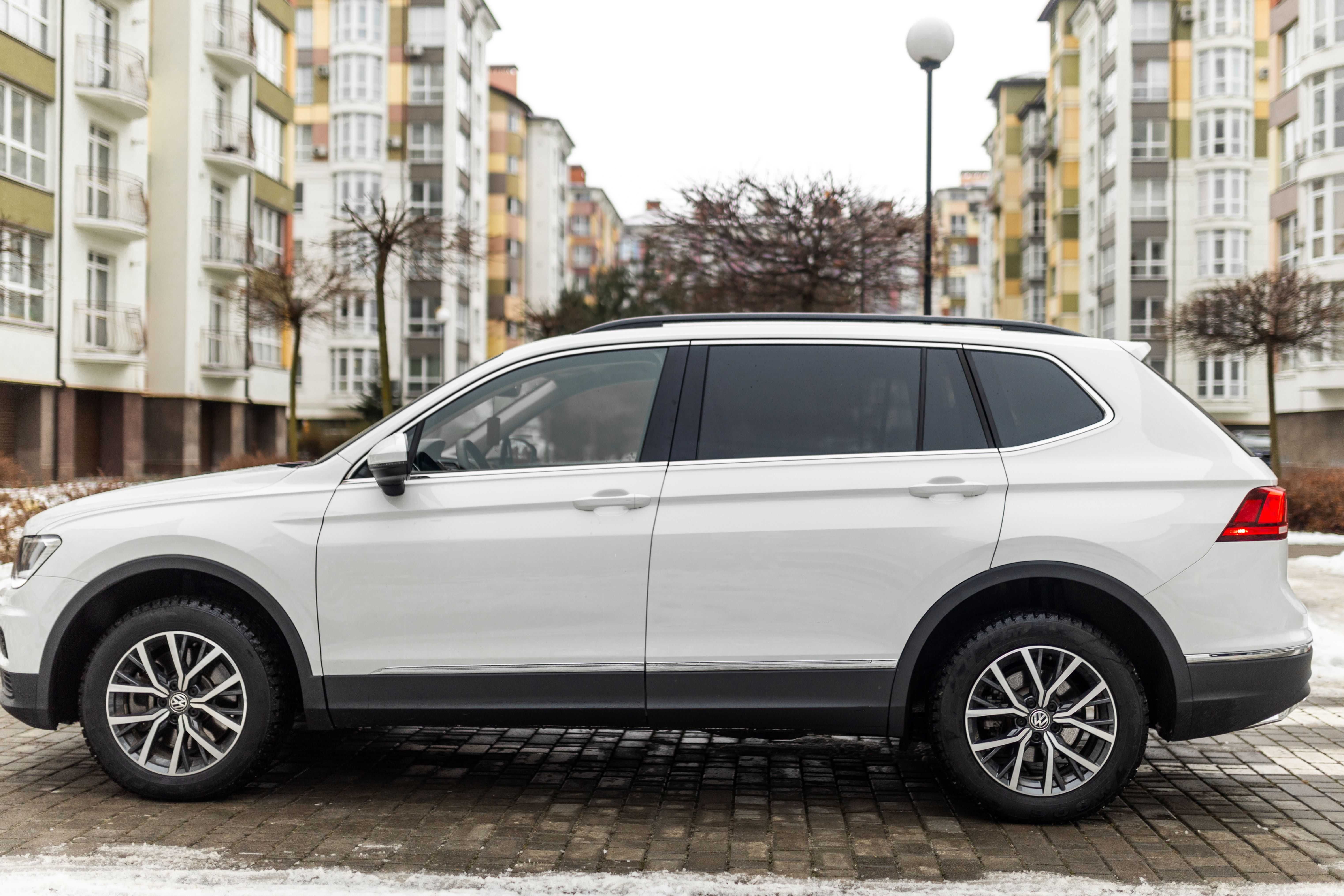 Volkswagen Tiguan SE