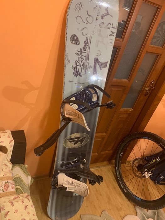 Продам Сноуборд 27х160см