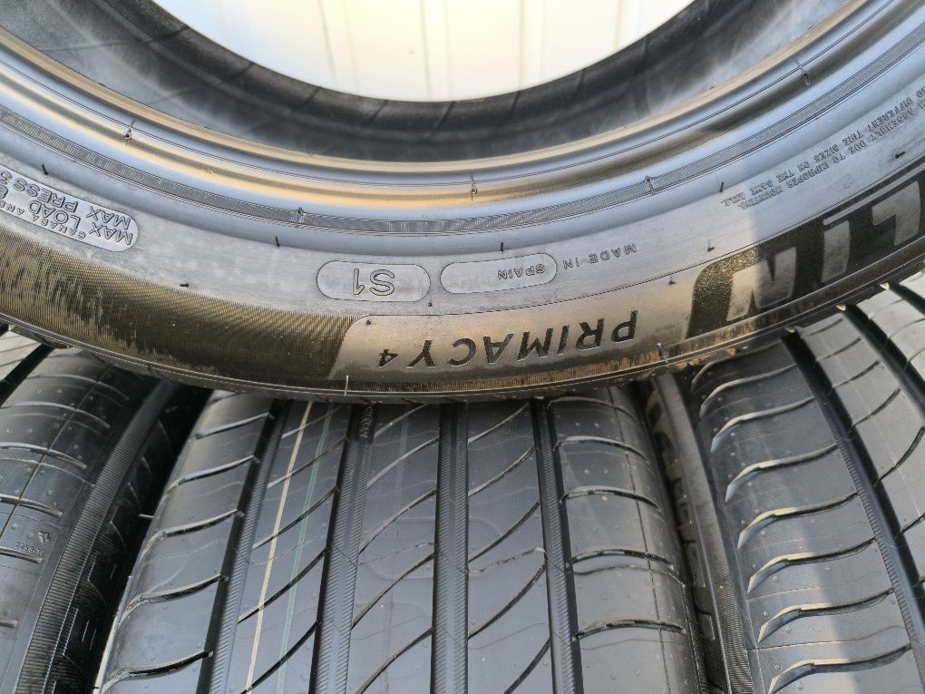 Nowe 2024 r za 55% ceny 235/50R19 103V XL Michelin Primacy 4