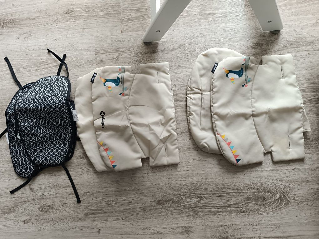 Drewniane krzesełko do karmienia Bebe Concept