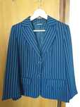 Blazer azul marinho com riscas brancas