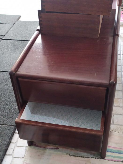 Cama Casal mogno com gavetoes
