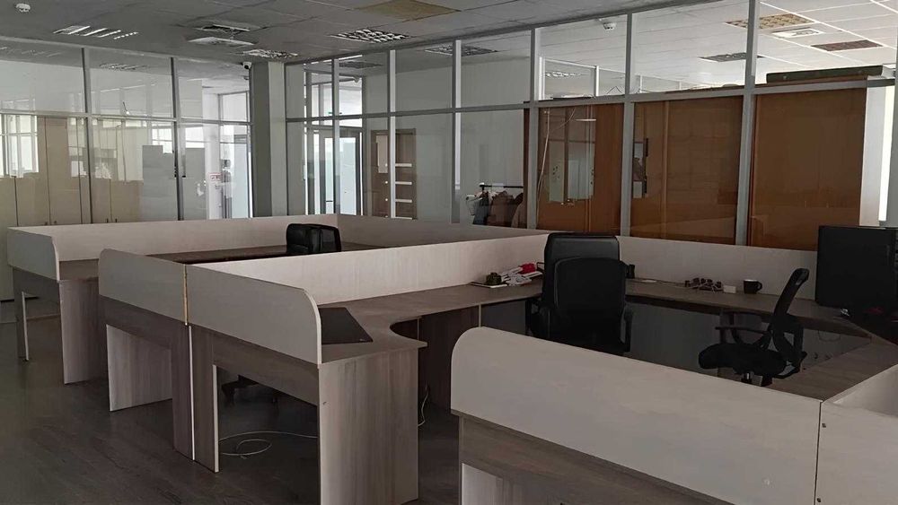 Продажа Бізнес Центру в Києві, вул. Нововокзальна