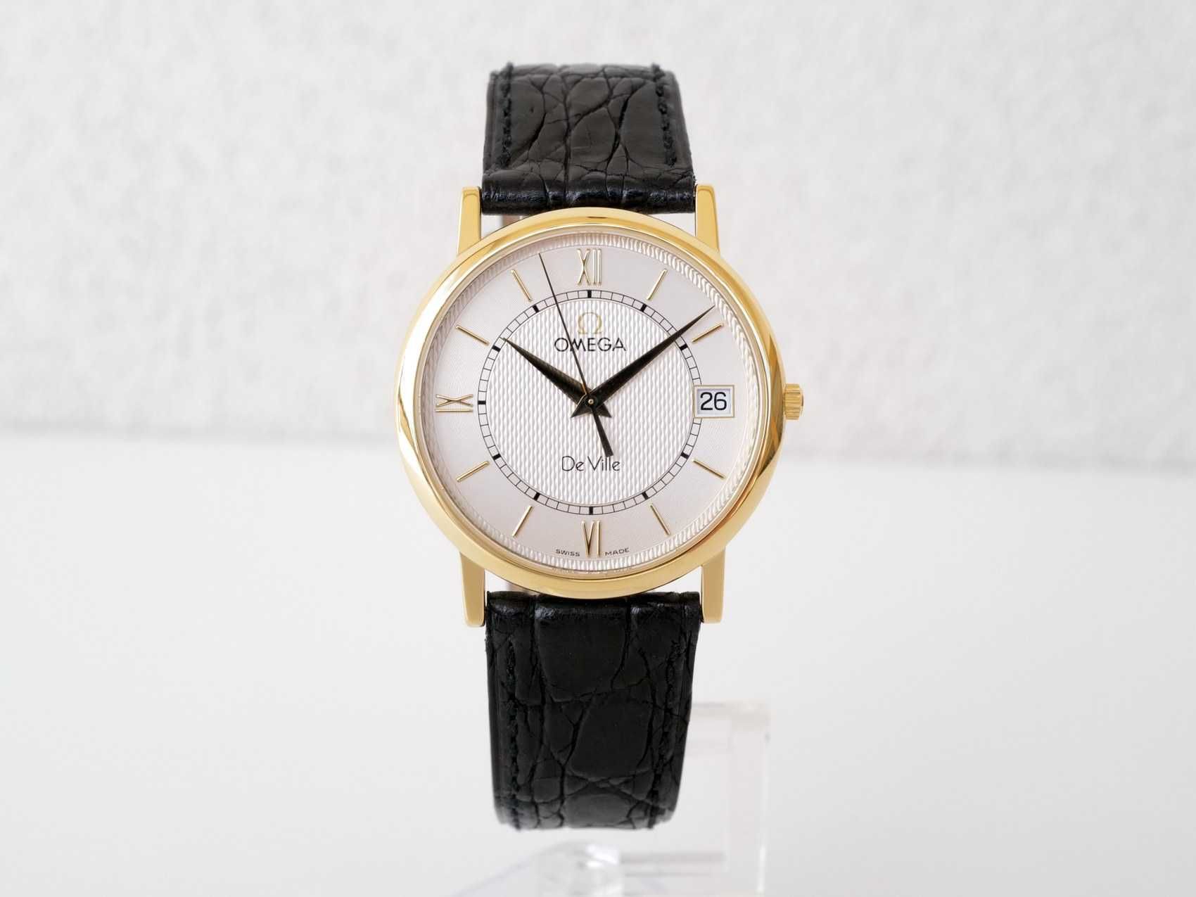 Omega De Ville 32mm Quartz 18K Yellow Gold