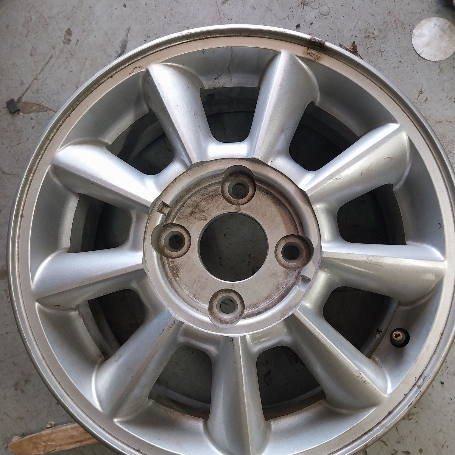 Oryginalna Felga Aluminiowa Hyundai R15 4x114.3 6J ET 46
