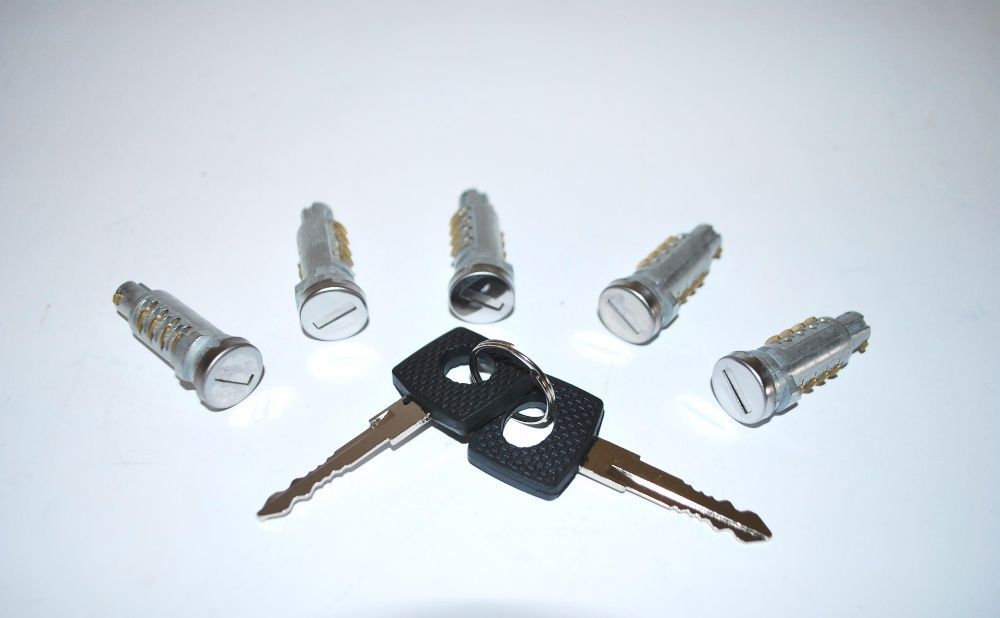 Личинка замка зажигания Mercedes Sprinter 208-414, Vito 638, и VW LT