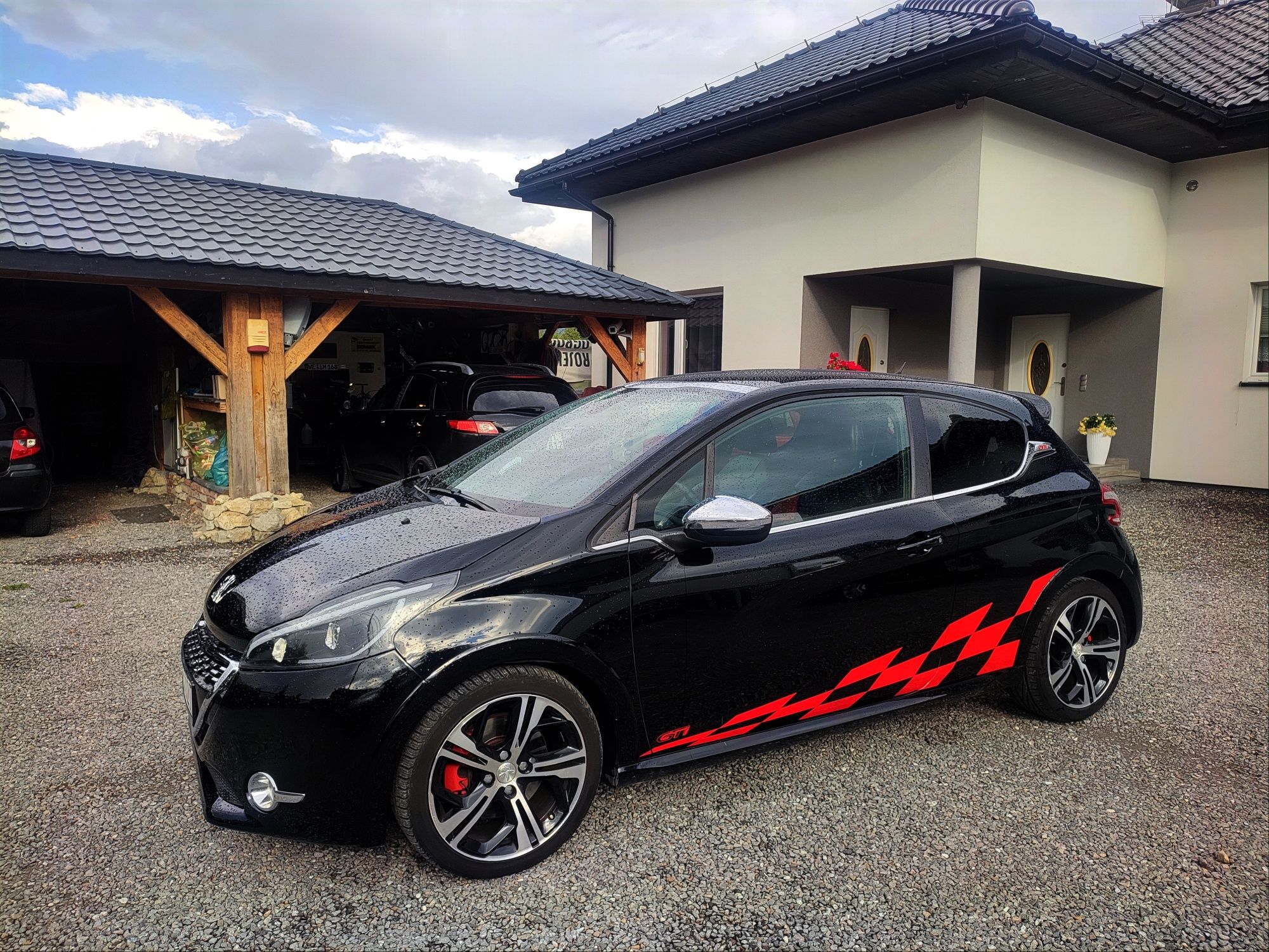 Peugeot 208 GTI . 2013 rok . Design GTI. Wydech GTI. Zamiana