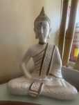 Buda dourado e branco