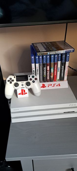 Konsola ps 4 pro biała