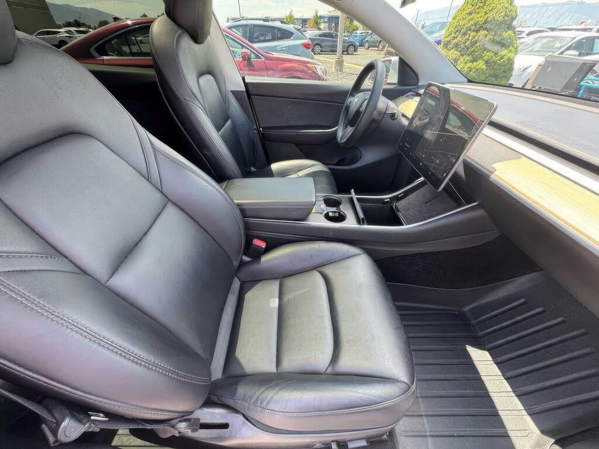 2020 Tesla Model Y Performance