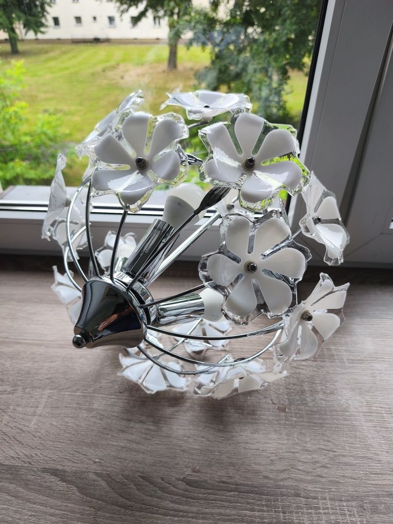 Lampa, żyrandol,oświetlenie
