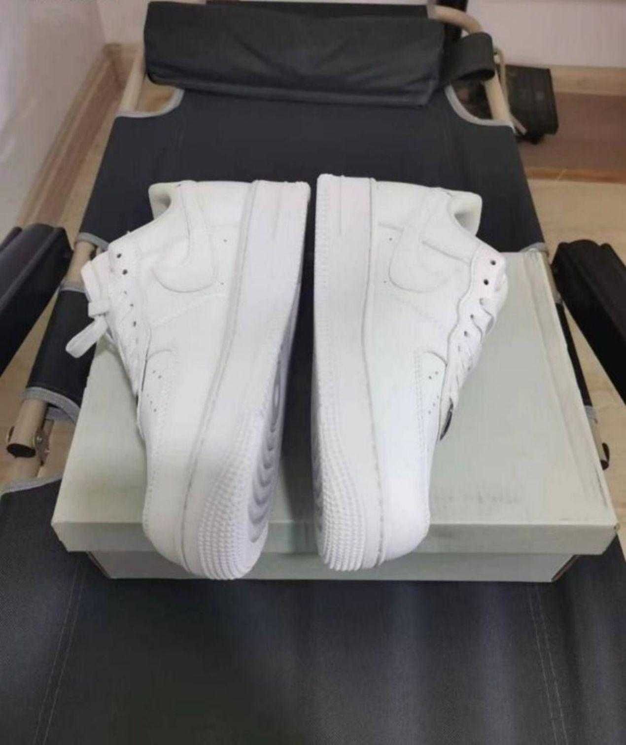 Nike Air Force 1 Low‘07 White  43