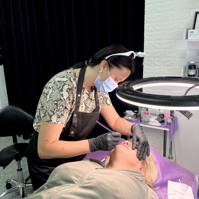 Перманентний макіяж татуаж губи брови міжвійка ПМ