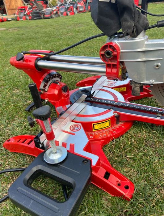 Пила торцювальна Einhell TC-SM 2131/2 Dual з протяжкою