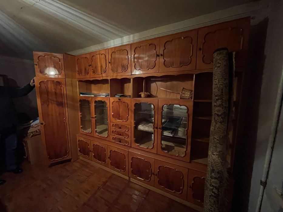 Велика шафа-сервант