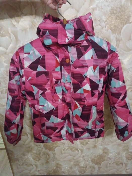 Продам  дитячу зимову куртку