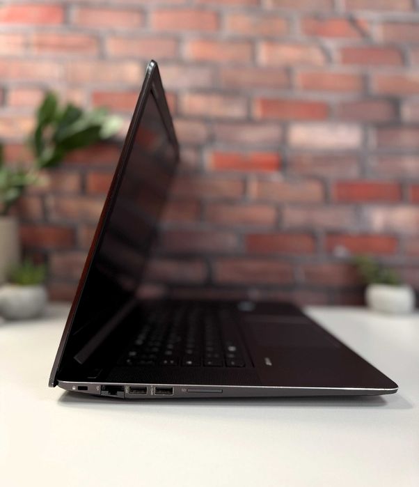 Quadro M1000M 4GB·Ноутбук HP Zbook Studio G3·i7-6820HQ·32GB+SSD512·IPS