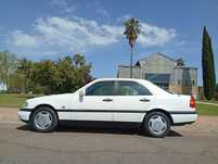 Vende-se carro Mercedes Benz