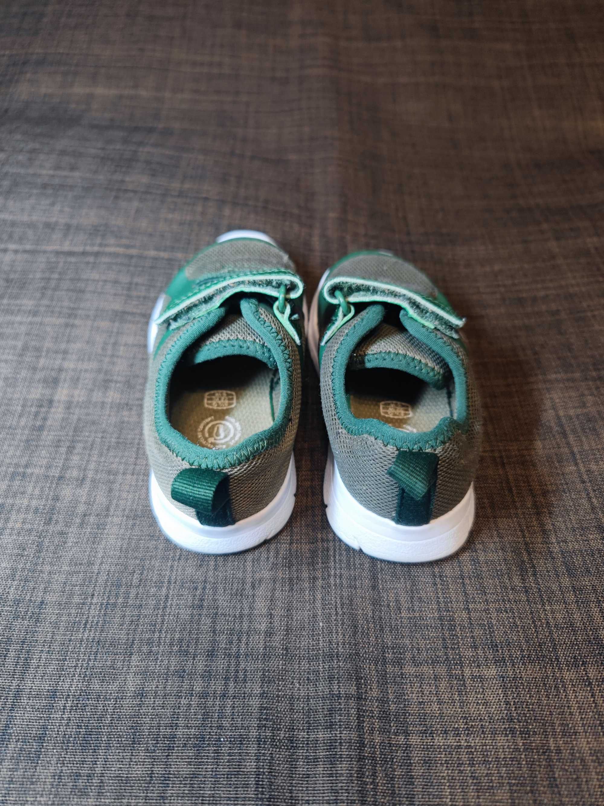 Детские кроссовки Clarks Ath Flux Kid 22р.