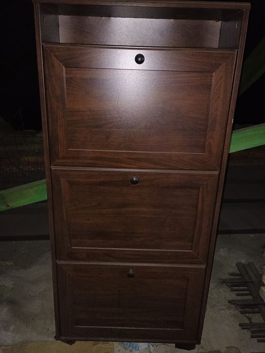 Шафа для зберігання взуття.