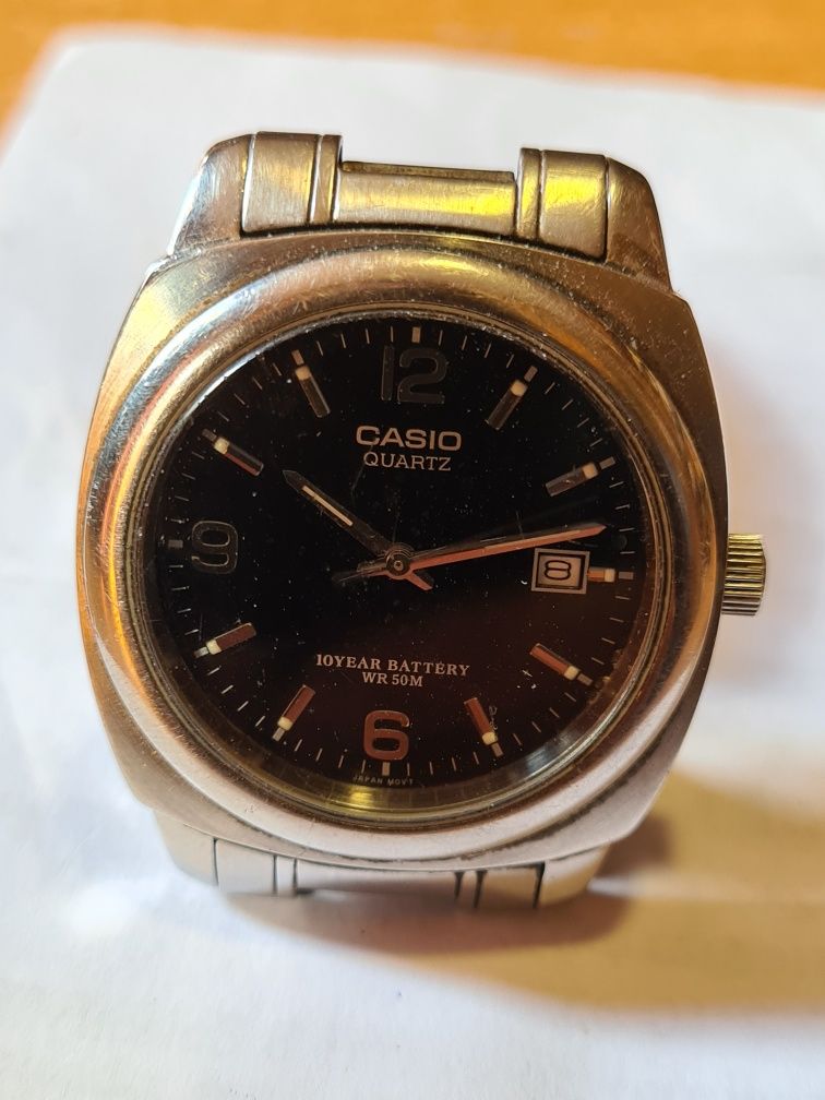 Часы "Casio" с браслетом