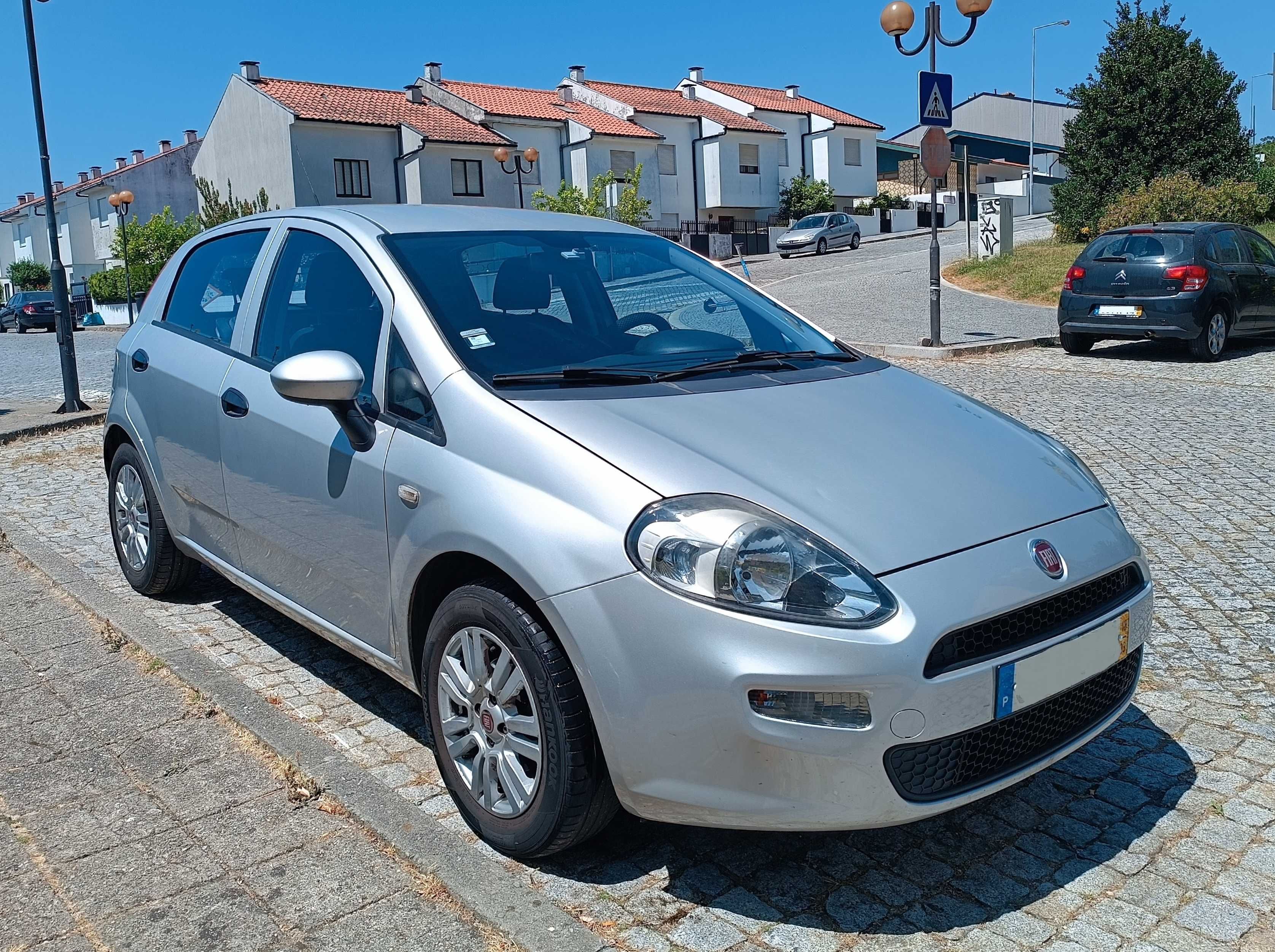 Fiat Punto 1.2 2018 S&S | 69 cv | 4 Portas | C/ Ar – Ótimo Estado!