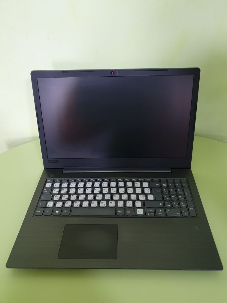 Продам Lenovo Ideapad 330-15 ikb,Экран15.6,Core i5 8250U,DDR4-8GB