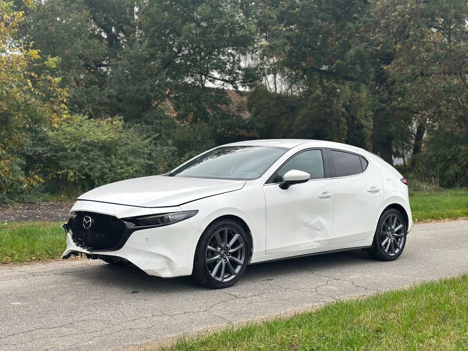 Mazda 3 FullLed HeadUp grzane fotele czarny sufit bogata wersja