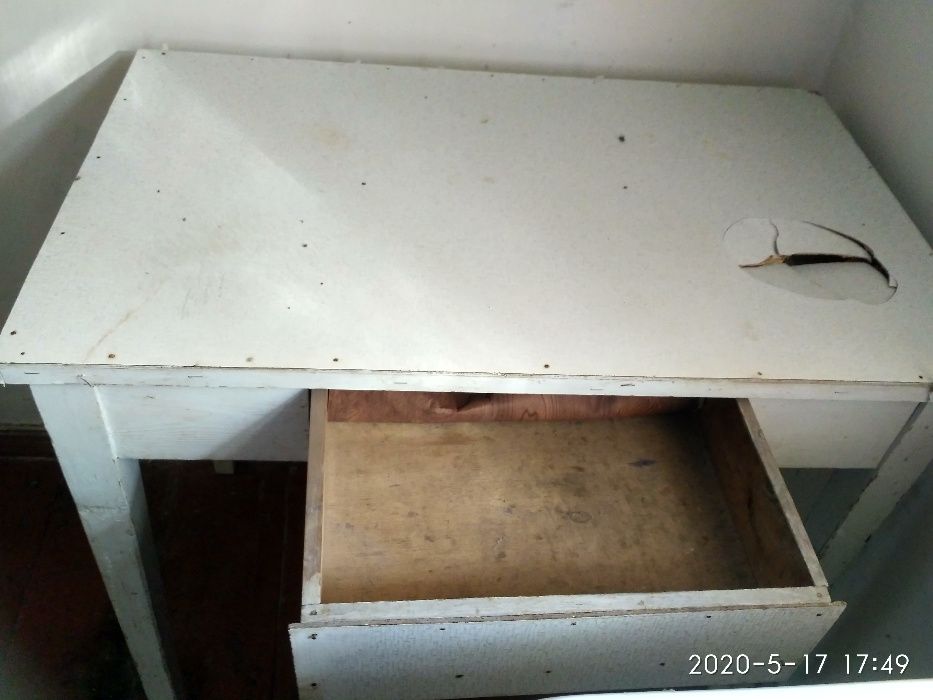 Мебель для кухни: стол, стул, тумба