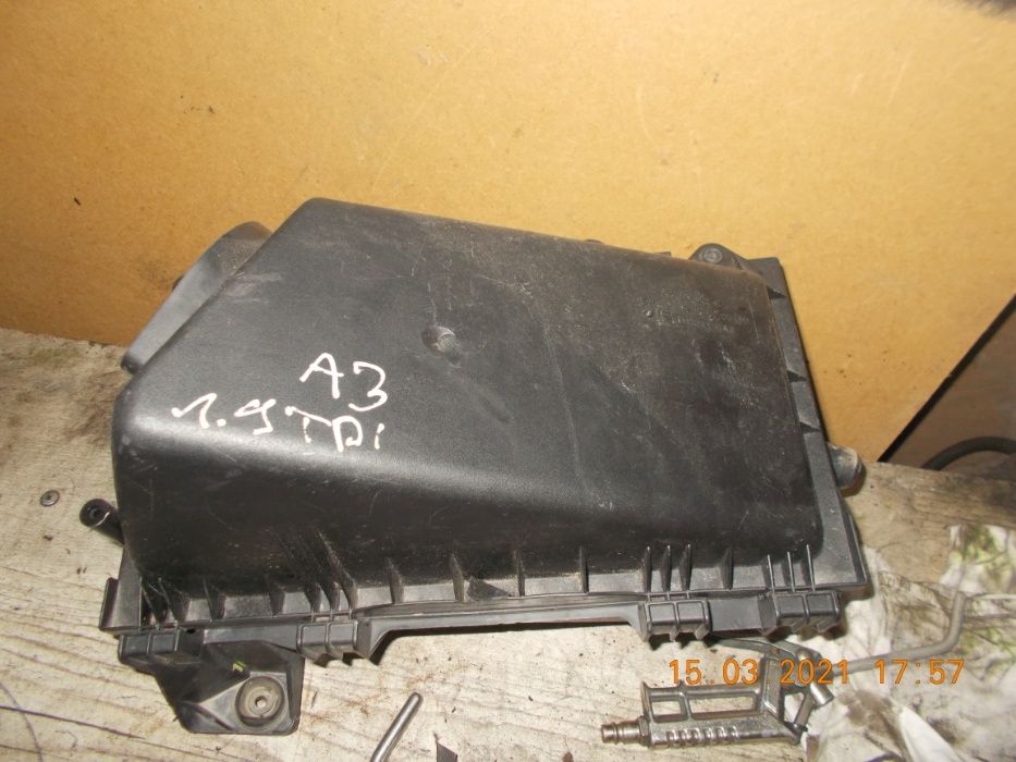 Obudowa filtra Audi a3 8L