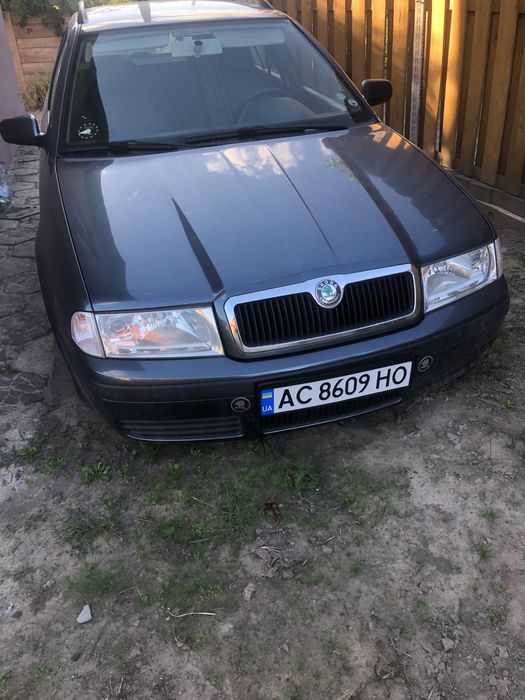 Шкода Октавія Тур,1'6 Бензин.