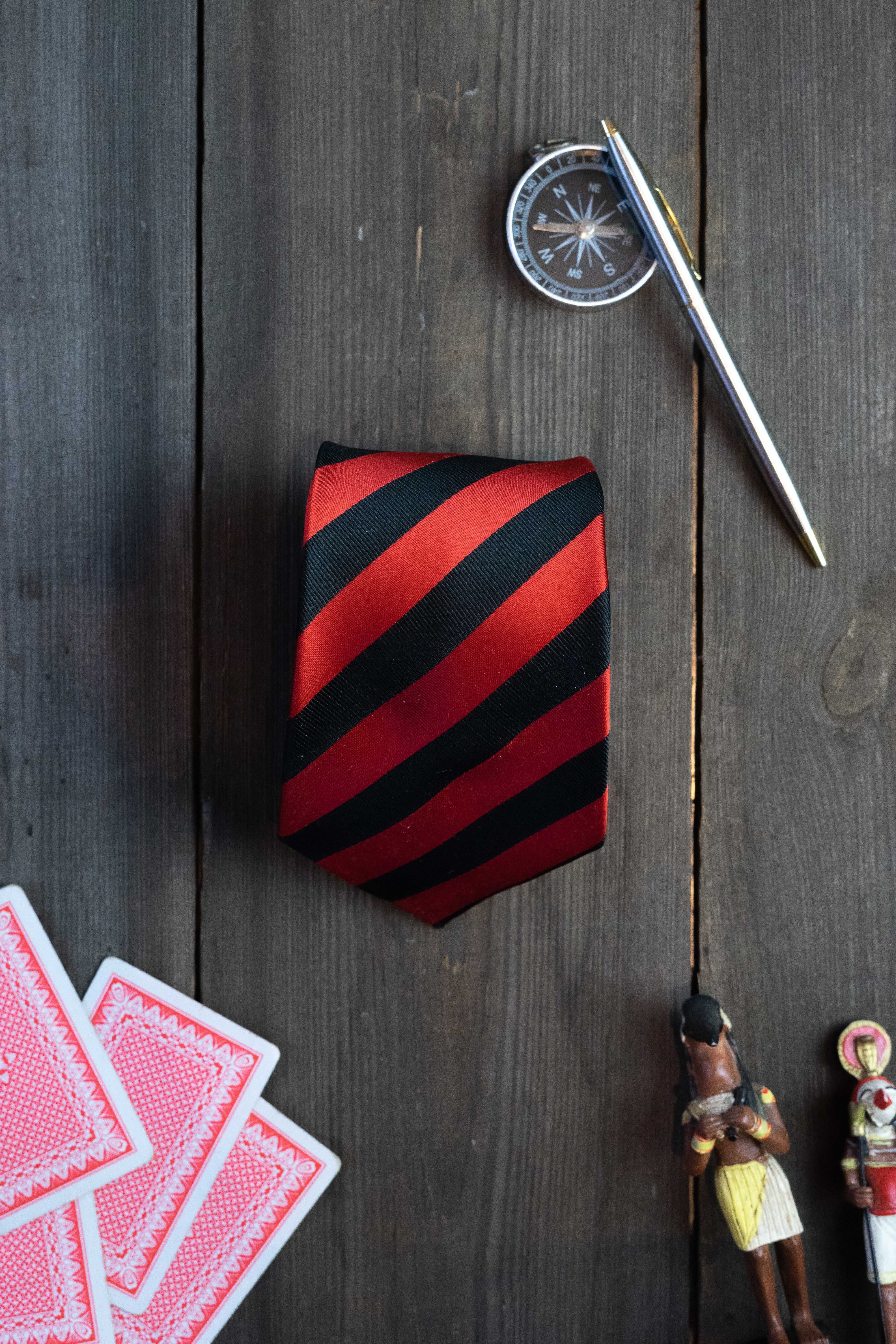 Krawat regimental, Puccini w czerwone i czarne pasy, Handmade