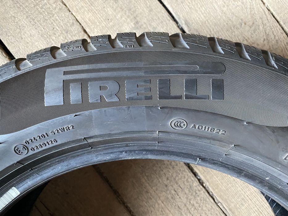 2шт 225/60R18 Pirelli Sottozero 3 RFT