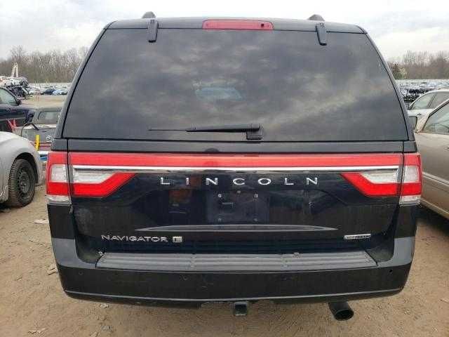 Lincoln Navigator 2016 року