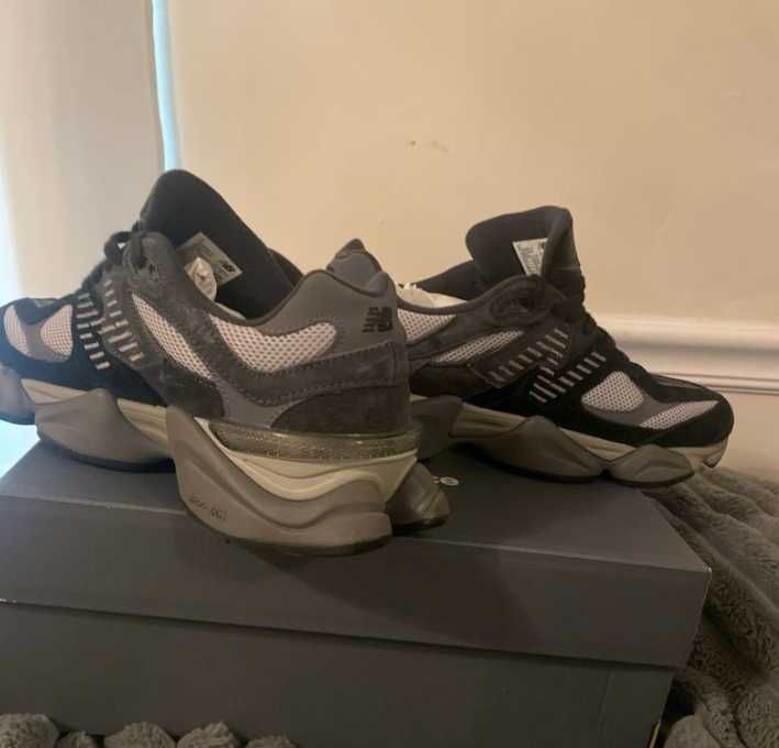 New Balance 9060Black Castlerock Grey R.43