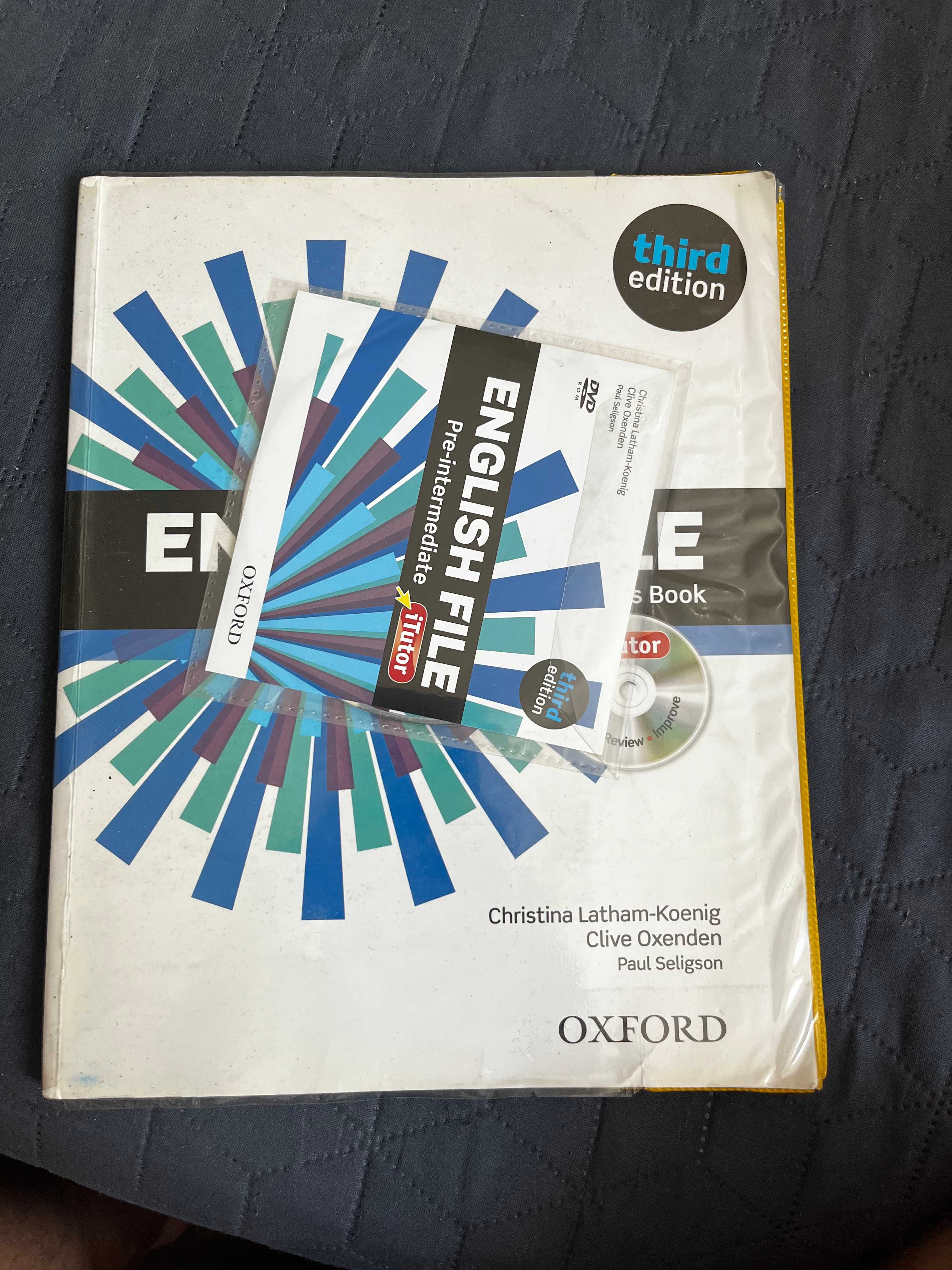 English File Pre-Intermediate Third Edition Student’s Book +DVD-ROM