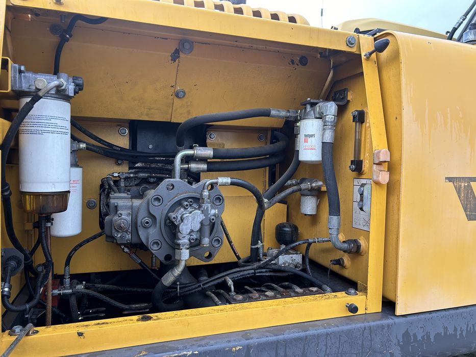 Koparka gondienicowa VOLVO EC240Cnl